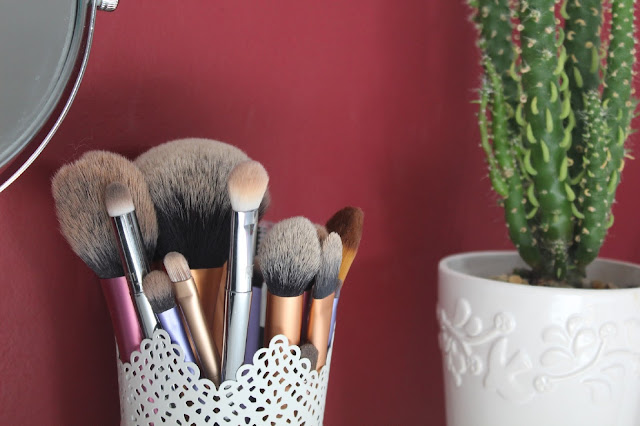 Makeup Brushes