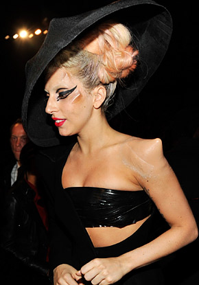 lady gaga egg outfit. lady-gaga-egg-outfit-