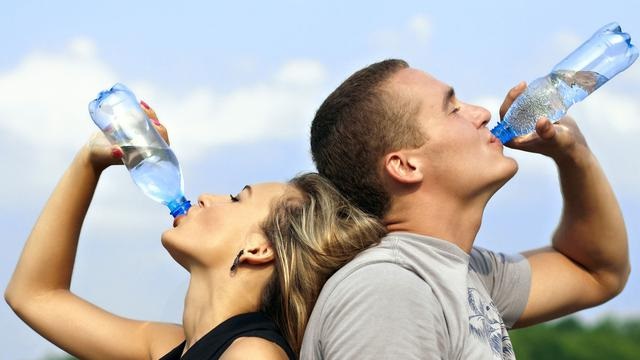 Inilah Sebab Pentingnya Minum Air Putih, Tiap Hari Tubuh Kehilangan 1900 ml