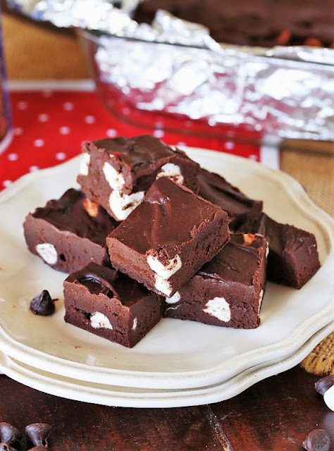 Squares of 3-Ingredient Microwave Chocolate Fudge on Plate Image