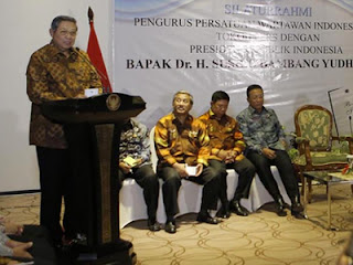 SBY pidato di depan PWI dan tokoh pers (foto Setkab)