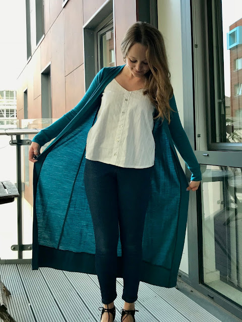 Diary of a Chain Stitcher: Maxi Helen's Closet Blackwood Cardigan in Teal Merino from The Fabric Store