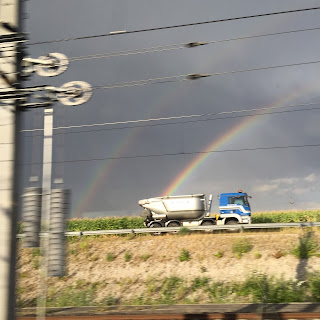 camion route arc en ciel bretzel & cafe creme