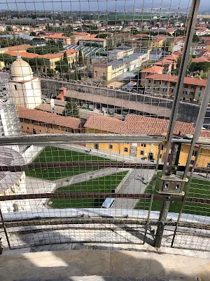 ピサの斜塔の上から見る景色
