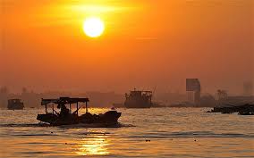 cruises on mekong river