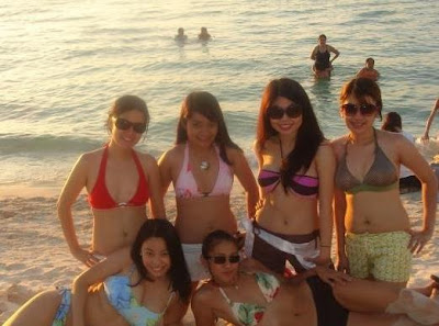 ABG Cantik dan Seksi Pesta Seks di Pantai