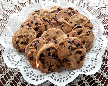 Chocolate Chip Cookie  https://thetravelguyhere.blogspot.com/