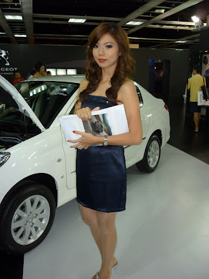 show girls of KL International Motor Show 2010 (KLIMS 10)