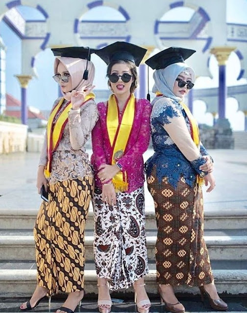 Gambar Model Hijab Wisuda Modern