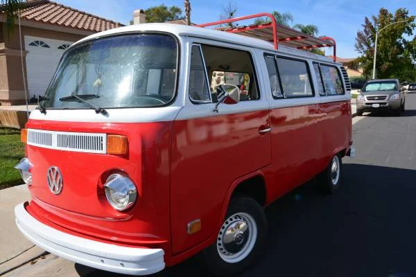 1974 VW Bus With Roof Rack