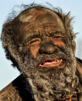article 2539704 1AACBB2D00000578 974 634x399 Pics Of The Day:  Meet The Man Who Hasnt Had A Bath For Over 60 Years [See Pics]