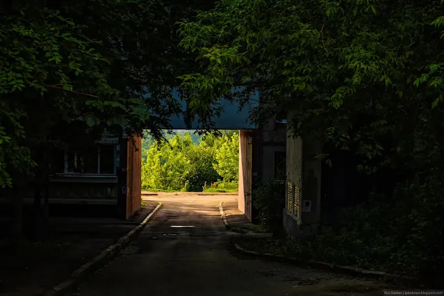 Просвет в арке дома