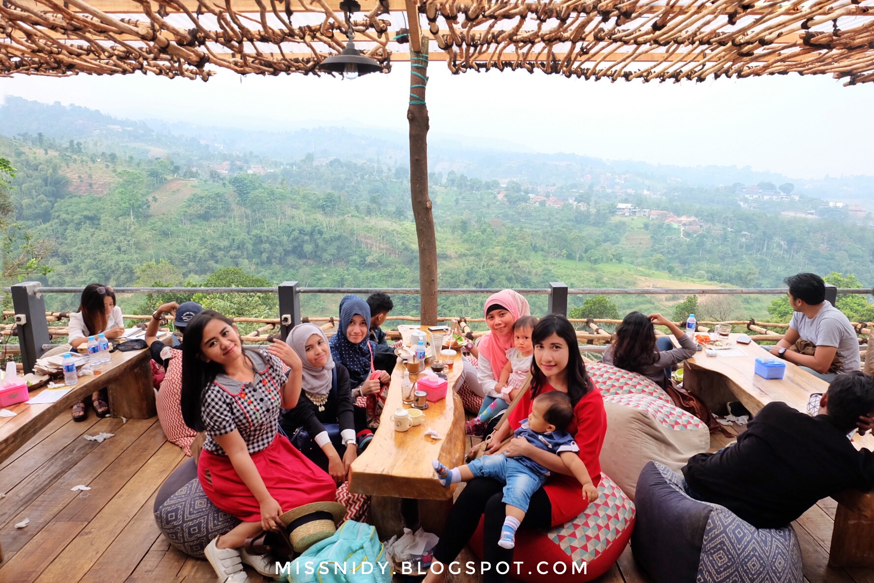 tempat makan unik di bandung