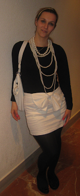 coco chanel inspiration, black&white, pearl necklace