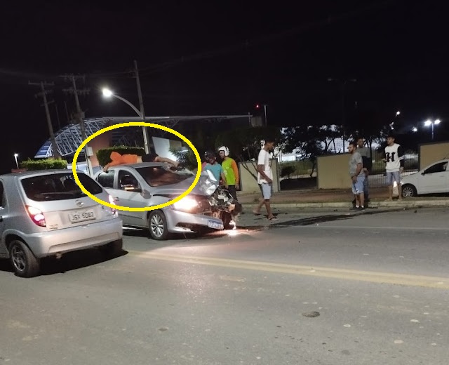 Motocilcista fica ferido ao colidir com carro próximo a Policlínica em Jacobina