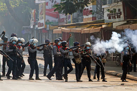 মিয়ানমারে বিক্ষোভ অব্যাহত