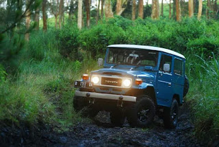 Toyota Land Cruiser Jadul Full Restorasi Khusus Kolektor..Toyota Land Cruiser Jadul Full Restorasi..Ciamik !!