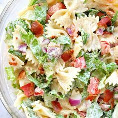 BLT Pasta Salad Recipe - delicious Summer pasta salad idea! Bacon, lettuce and tomatoes with farfalle pasta and creamy dressing (mayo-free option too!) 