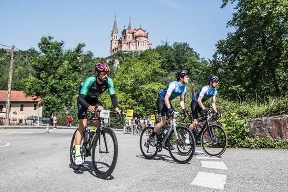 El Desafío Lagos de Covadonga by TotalEnergies celebra los 40 años de la primera subida de La Vuelta a la cima asturiana