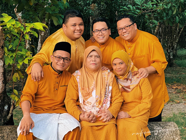 Gambar Raya Bersama Keluarga