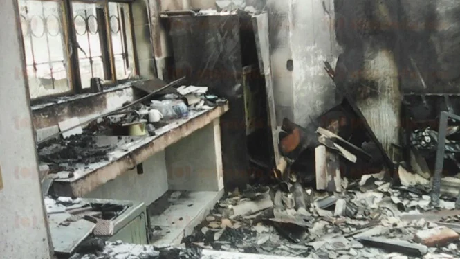 Una mujer embarazada pide ayuda tras sufrir el incendio de su casa