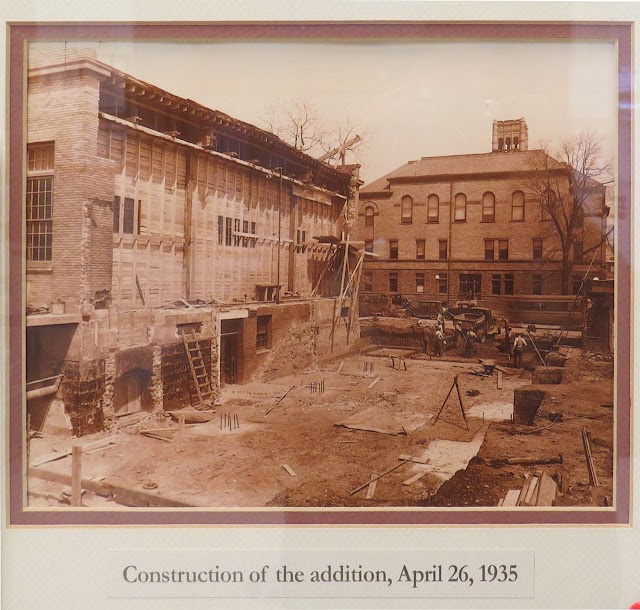 Downtown Urbana, IL post office construction, 1935