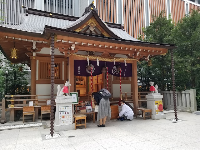 日本橋、福徳神社