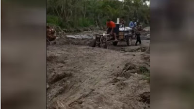 Jenazah Dibawa Pakai Jetor Gegara Jalan di Labura Sumut Rusak, Videonya Viral