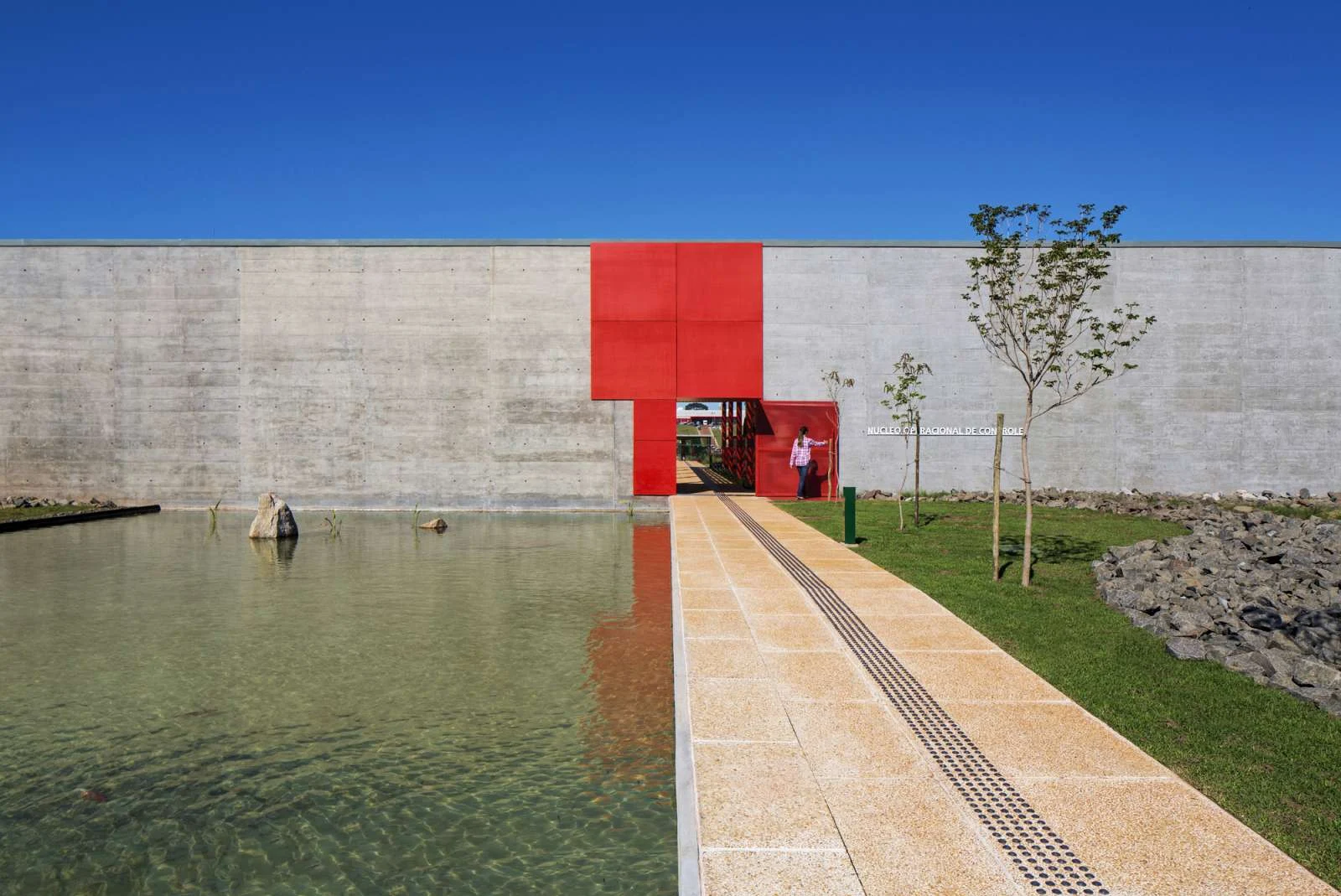 Santander Data Center by Loeb Capote Arquitetura e