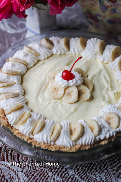 Cottage Kitchen: Banana Cream Pie