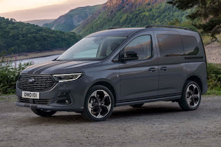 Ford Tourneo Connect Sport (2022) Front Side