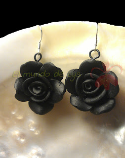 Pendientes Plata de Ley y flor negra de fimo