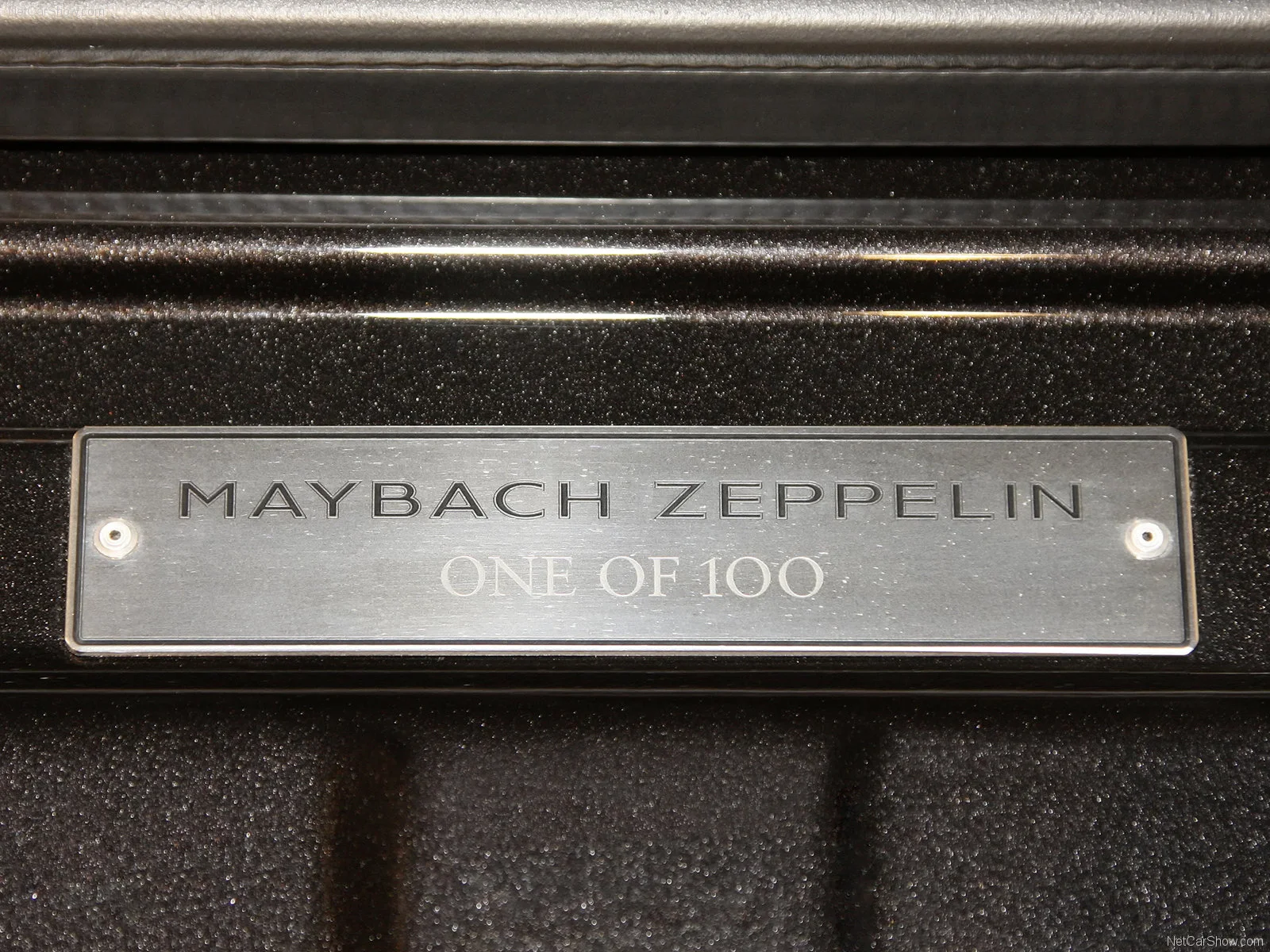 Hình ảnh xe sang Maybach Zeppelin 2010 & nội ngoại thất