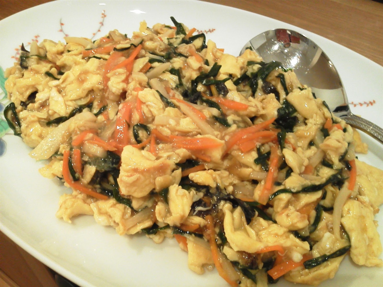 中華風と洋風の卵料理ふたつ