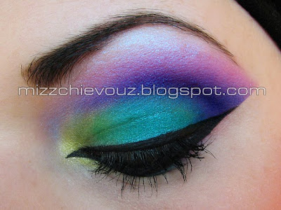 Arab Makeup Eyes. Colorful Arab makeup look