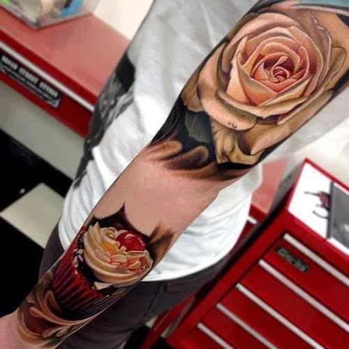 Realist 3D flower tattoo on the full arm 