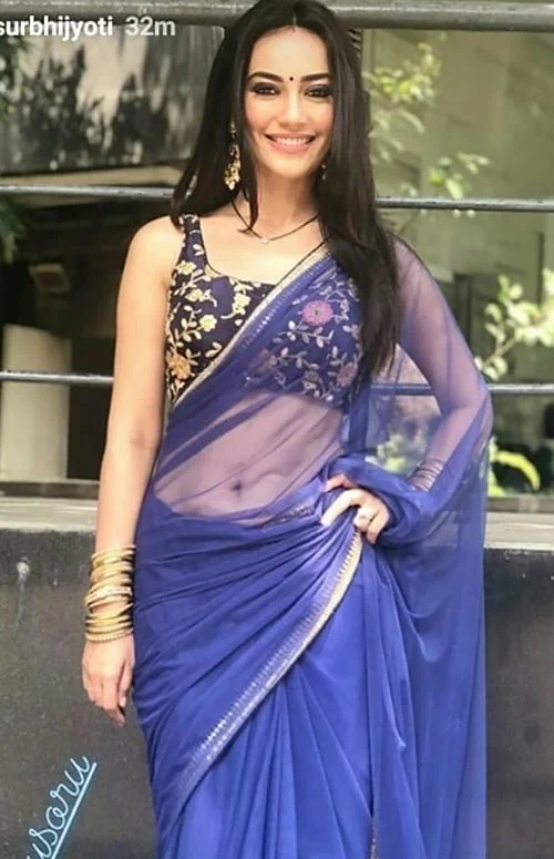 Surbhi Jyoti navel saree hot photos