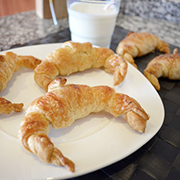 Croissants de hojaldre con chocolate