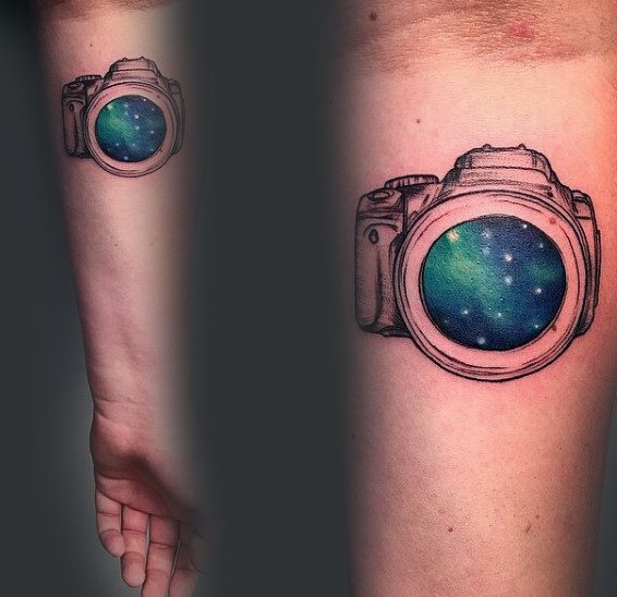 70 tatuagens de câmera fotográfica para sua próxima inspiração!