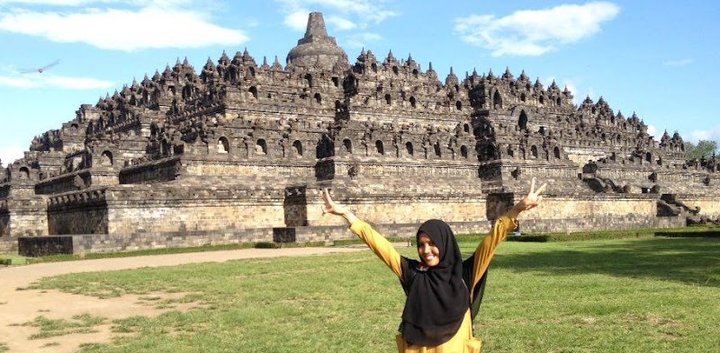 Hello, Candi Borobudur!!! :)