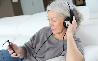 8 Cara Mendengarkan Musik Bisa Meningkatkan Kesehatan Anda