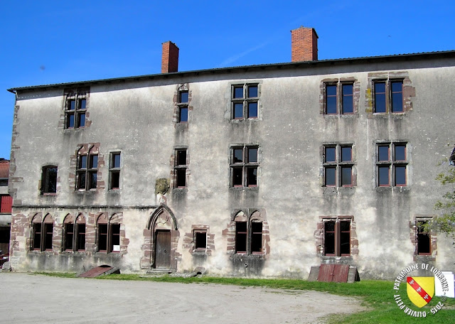 MOYEN (54) - Château épiscopal (XVe siècle)