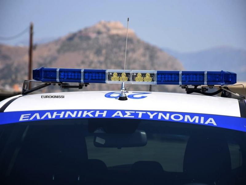 Ξάνθη: Έκρυβε μέσα στο αμάξι ένα πιστόλι κρότου με 16 φυσίγγια