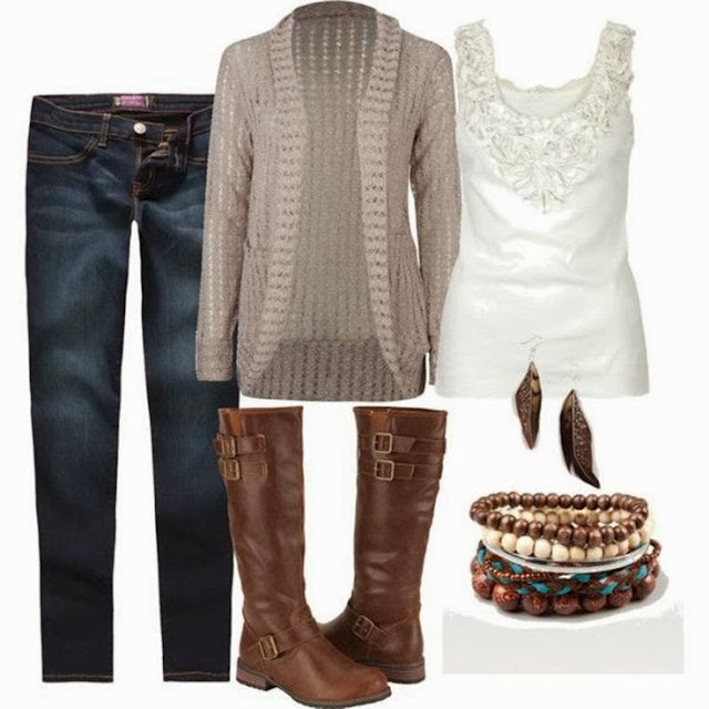 Fall outfit with white top, jeans, long booties, jewellery and shrug