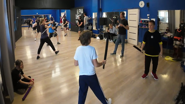 Обучение фехтованию мечом катана - тренировка в школе кендзюцу Katana Club