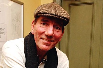 pete-postlethwaite_39
