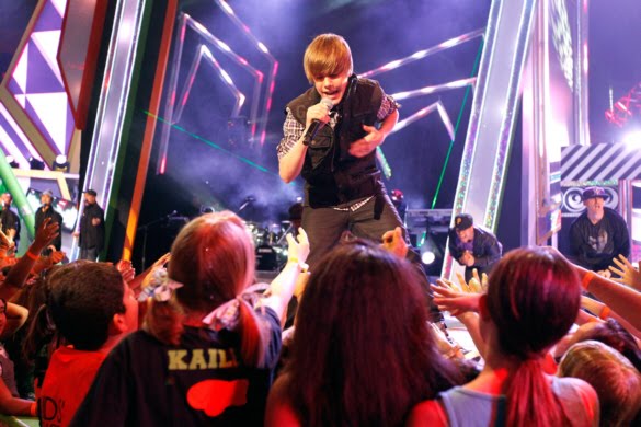 selena gomez and justin bieber 2011 kids choice awards. kids choice awards 2010 justin