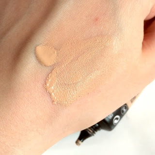 L'Oreal Infallible 24H-Matte Foundation 12 Natural Rose Swatch