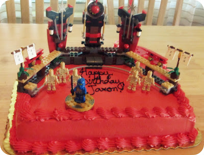 Lego Birthday Cake on The Wicker House  Lego Birthday Cakes