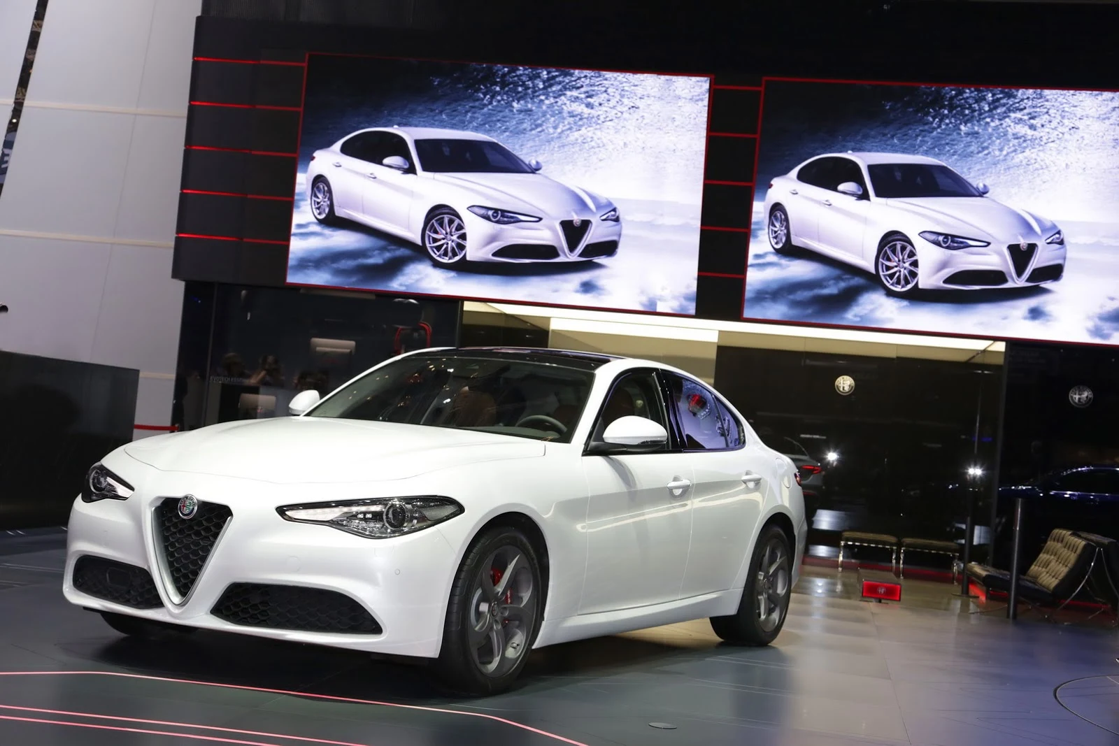 Alfa Romeo Giulia 2016 chính thức lộ diện